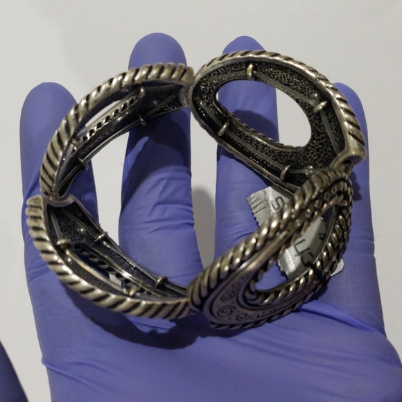 Chico’s Silver Ornate Metalwork Stretch Bracelet – Women’s Fashion Jewelry - Picture 10 of 10